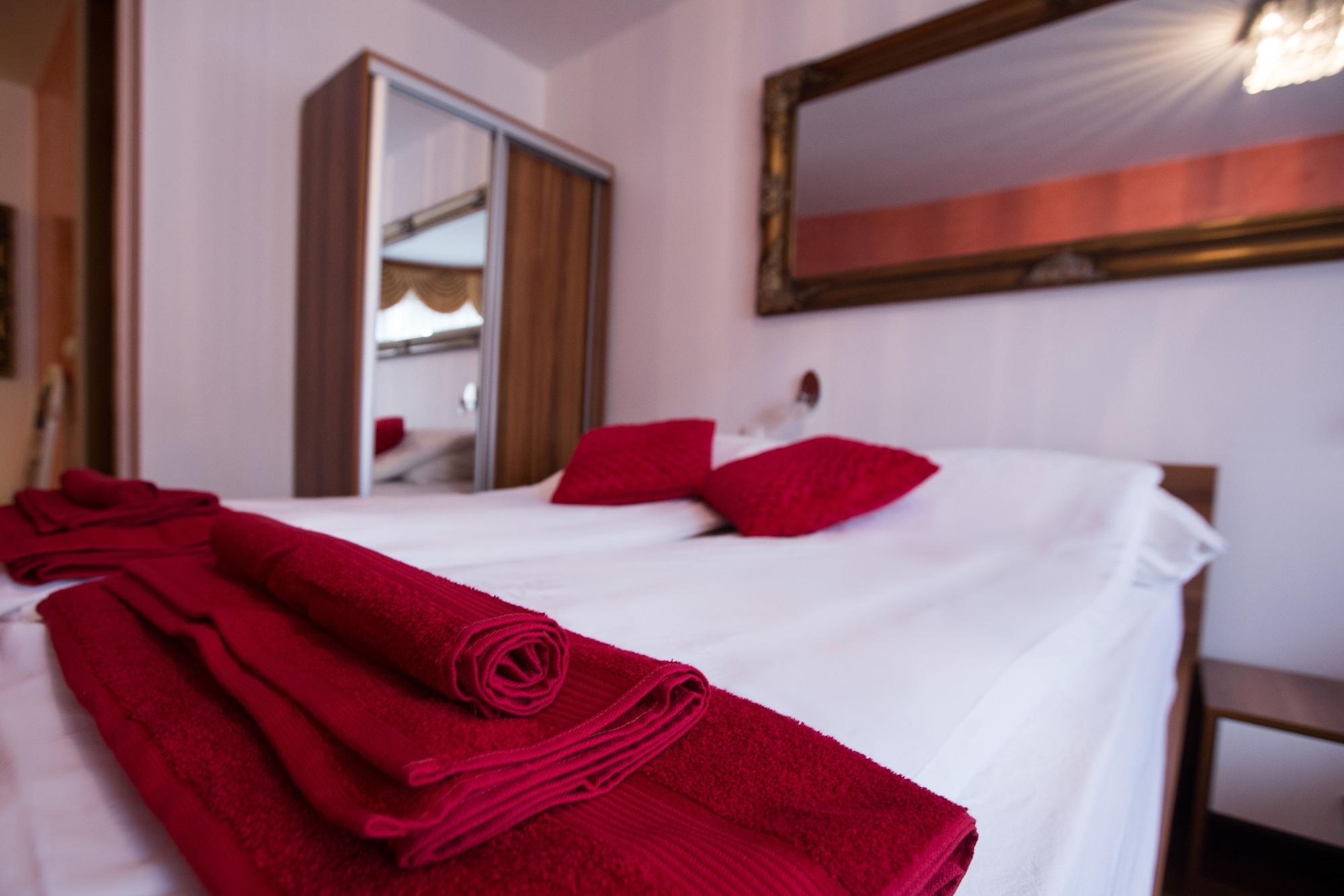 Hotel Herc サラエヴォ エクステリア 写真